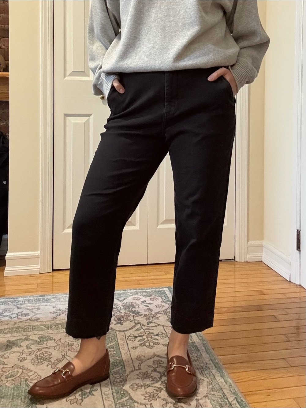 Everlane Black Cropped Straight-Leg Jeans